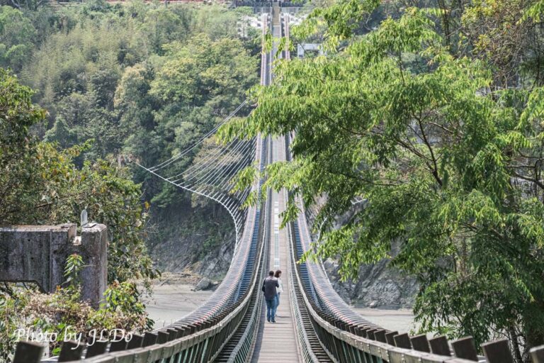 無敵山景公園～桃園角板山步道公園，一路通往新溪口吊橋，欣賞壯觀河谷地形！